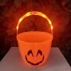 Svetielkujúce halloweeni vedierko na sladkosti