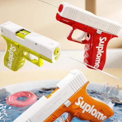 Manuálna natiahnuteľná vodná pištoľ – imitácia klasickej pištole