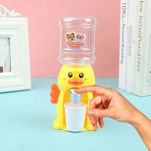 Mini nápojový dávkovač s motívom kuriatka