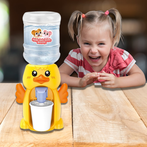 Mini nápojový dávkovač s motívom kuriatka