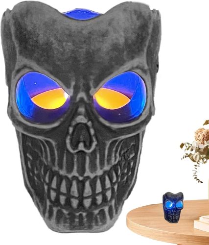 Sviečka v lebke na Halloween