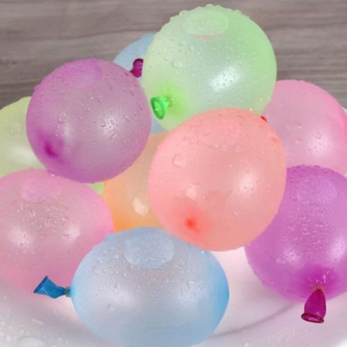 37 vodných balónikov